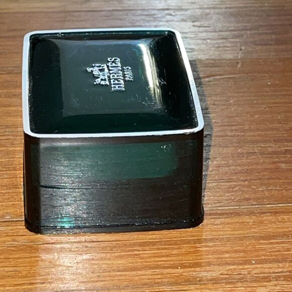 Hermes Perfumed Soap Eau D'Orange Verte 0.8 oz Travel Size Hard Case Paris - Picture 4 of 14